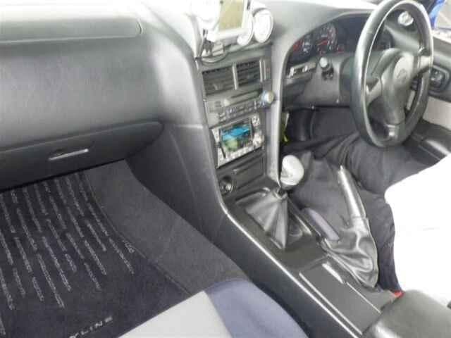 1998 Nissan Skyline JDM car for sale — photo 5 of 6