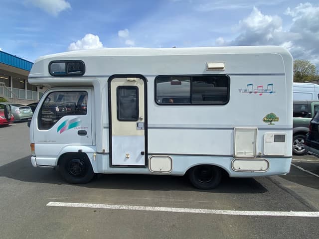 1996 Isuzu Elf JDM car for sale — photo 7 of 10
