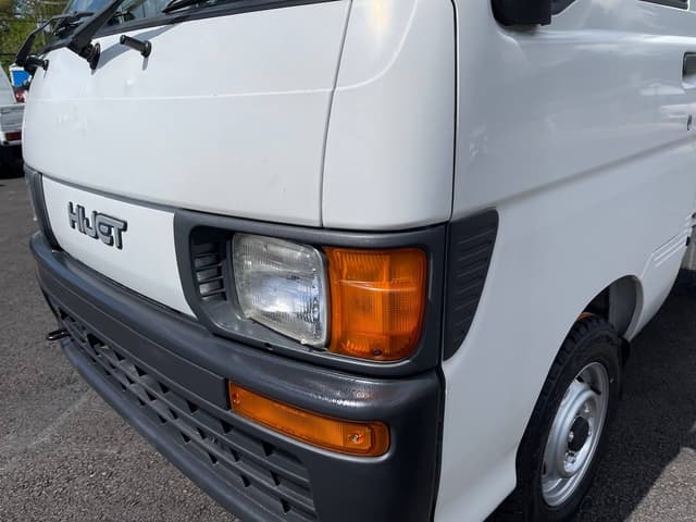 1996 Daihatsu Hijet JDM car for sale — photo 9 of 25