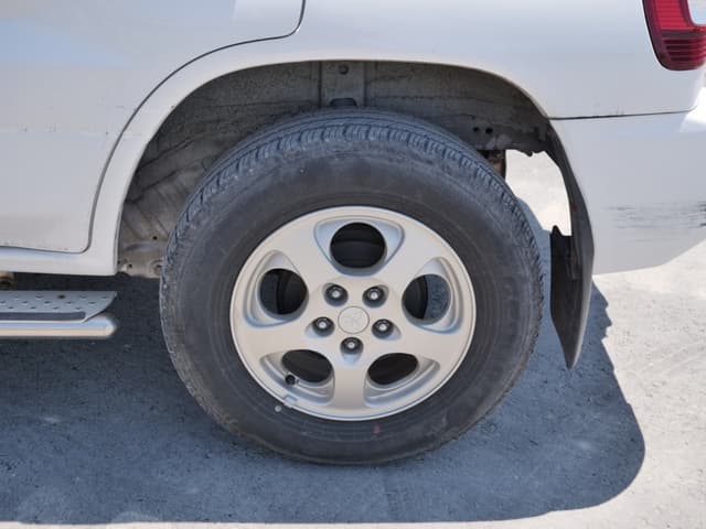 2001 Mitsubishi Pajero JDM car for sale — photo 20 of 25