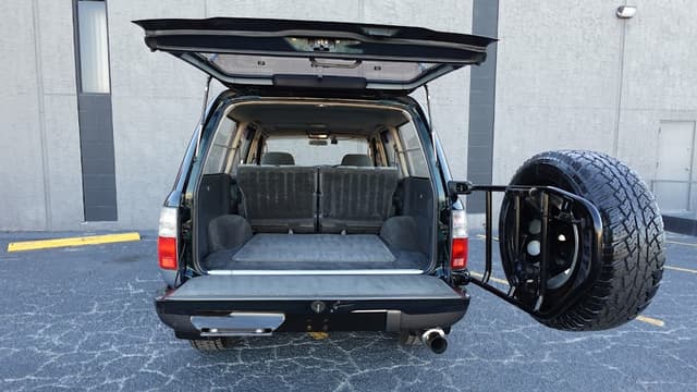 1995 Toyota Land Cruiser JDM car for sale — photo 4 of 7