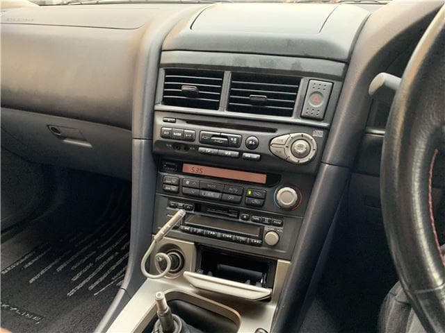 1998 Nissan Skyline JDM car for sale — photo 7 of 9