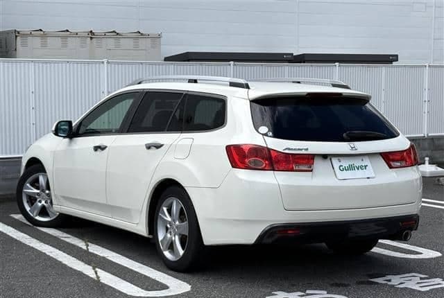 2011 Honda Accord JDM car for sale — photo 2 of 25