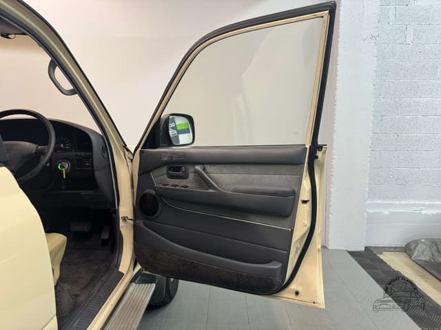 1993 Toyota Land Cruiser JDM car for sale — photo 22 of 25