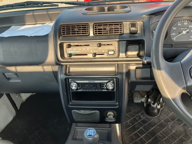 2000 Daihatsu Hijet JDM car for sale — photo 8 of 14