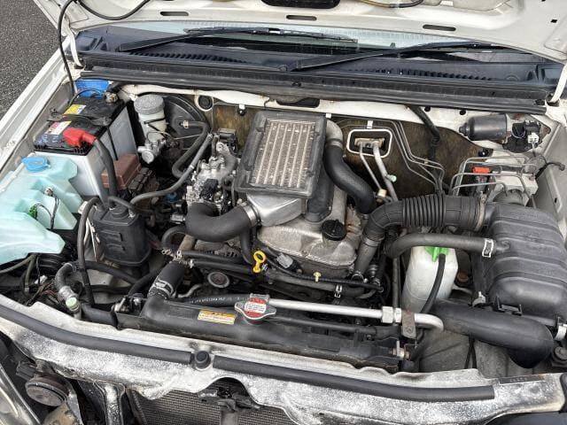 2001 Suzuki Jimny JDM car for sale — photo 8 of 20
