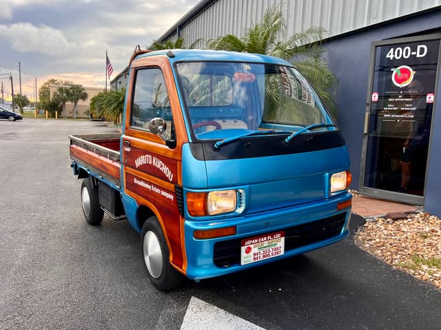 1997 Daihatsu Hijet JDM car for sale — photo 13 of 16