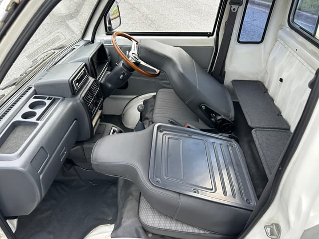 1993 Daihatsu Hijet JDM car for sale — photo 18 of 20