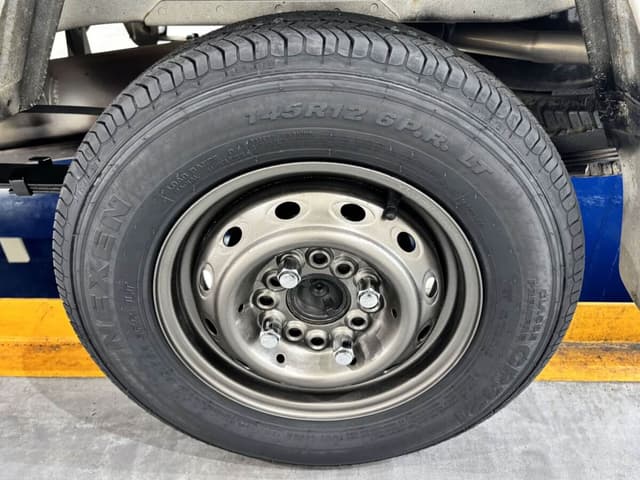 1991 Mitsubishi Minicab JDM car for sale — photo 18 of 25