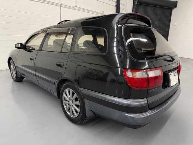 1992 Toyota Caldina JDM car for sale — photo 9 of 25