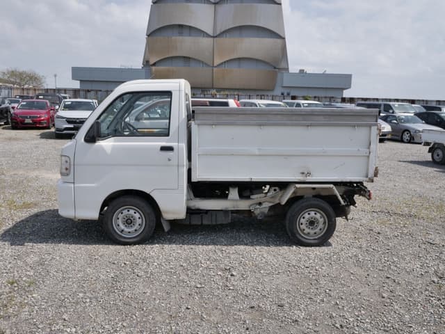 2001 Daihatsu Hijet JDM car for sale — photo 8 of 25