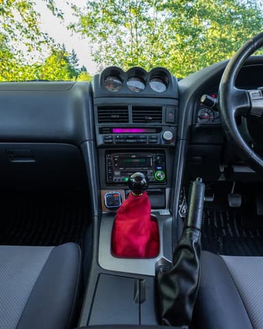 1998 Nissan Skyline JDM car for sale — photo 9 of 14