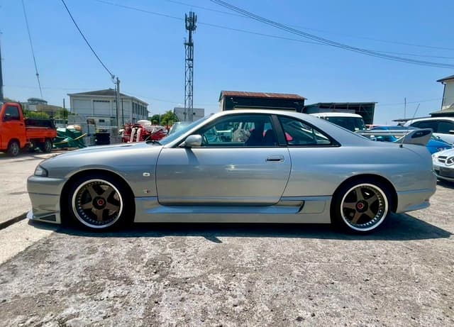 1995 Nissan Skyline JDM car for sale — photo 7 of 25