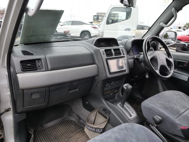 2001 Mitsubishi Pajero JDM car for sale — photo 24 of 25