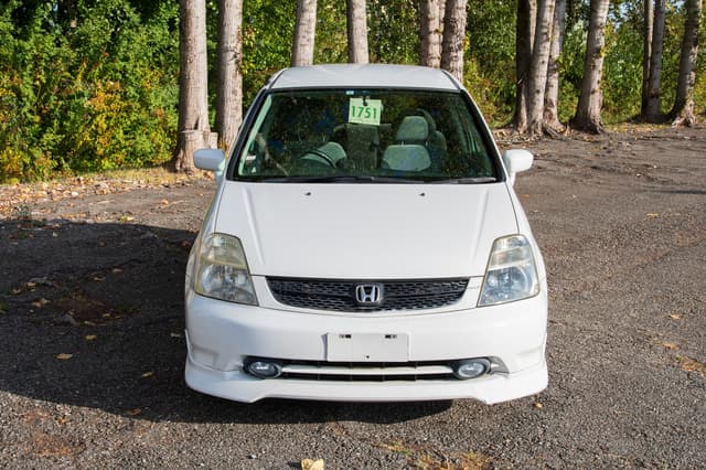 2001 Honda Stream JDM car for sale — photo 2 of 15