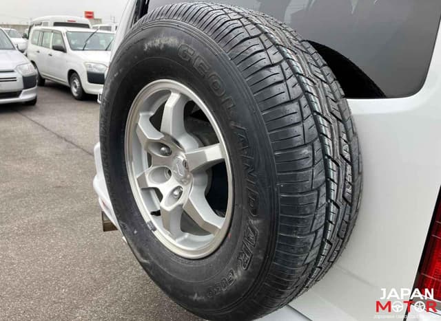 2000 Mitsubishi Pajero JDM car for sale — photo 8 of 19