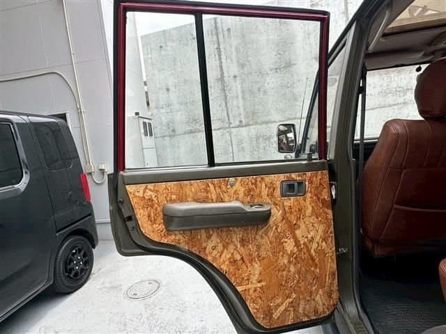 1994 Toyota Land Cruiser Prado JDM car for sale — photo 19 of 25