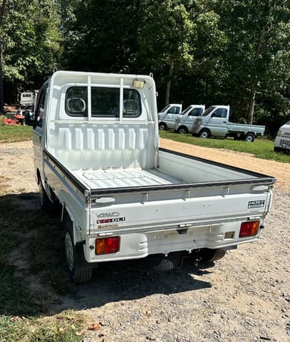 2001 Daihatsu Hijet JDM car for sale — photo 9 of 15