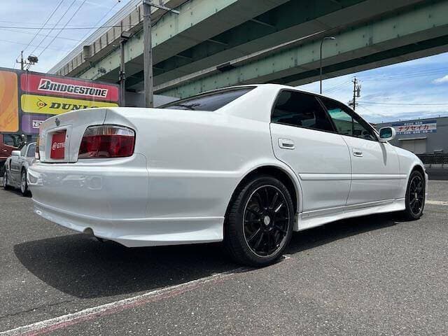 1999 Toyota Chaser JDM car for sale — photo 2 of 12