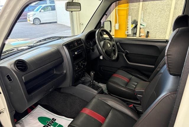 2009 Suzuki Jimny JDM car for sale — photo 20 of 25