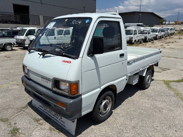 1992 Daihatsu Hijet JDM car for sale — photo 3 of 25