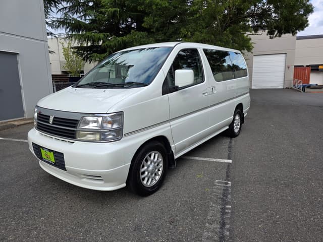 2000 Nissan Elgrand JDM car for sale — photo 13 of 16