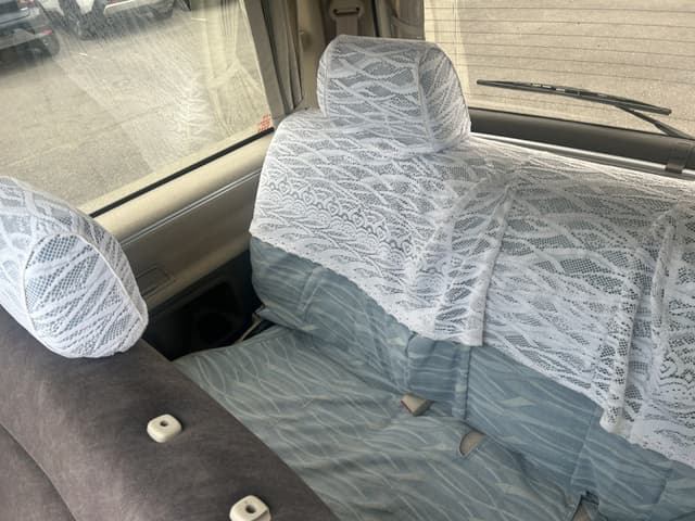 2001 Toyota Grand Hiace JDM car for sale — photo 23 of 25
