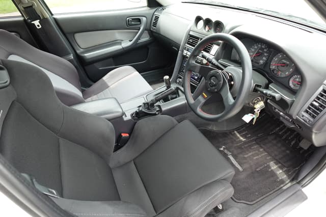 1998 Nissan Skyline JDM car for sale — photo 14 of 19
