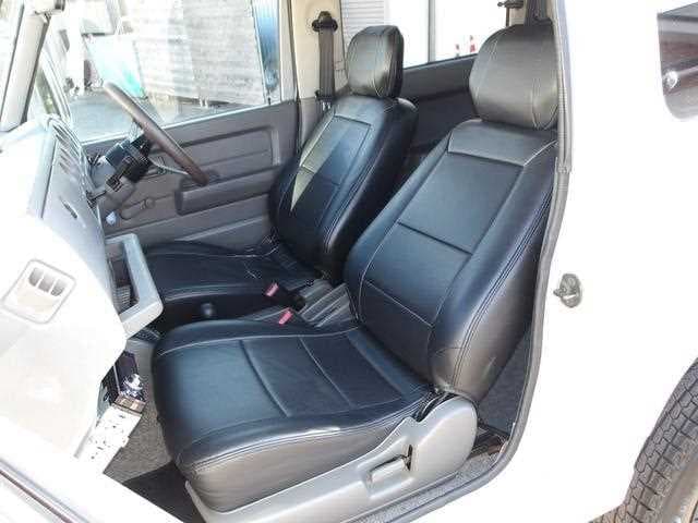 1998 Suzuki Jimny JDM car for sale — photo 11 of 20