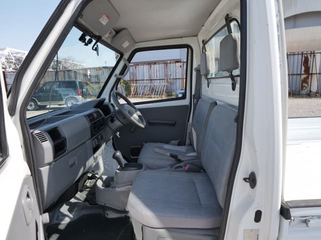 2001 Mitsubishi Minicab JDM car for sale — photo 25 of 25