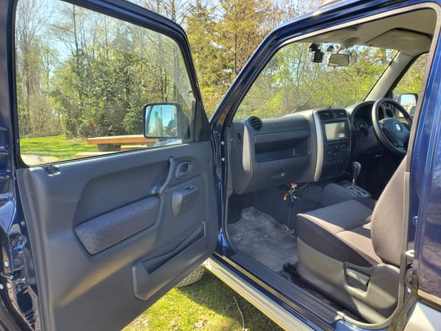 2008 Suzuki Jimny JDM car for sale — photo 16 of 23