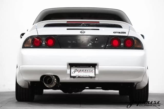 1994 Nissan Skyline JDM car for sale — photo 7 of 25
