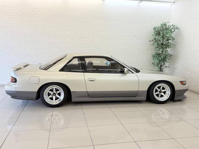 1991 Nissan Silvia JDM car for sale — photo 4 of 18