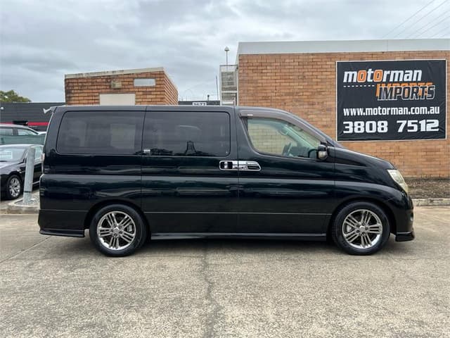 2006 Nissan Elgrand JDM car for sale — photo 5 of 16