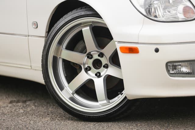 1998 Toyota Aristo JDM car for sale — photo 23 of 25