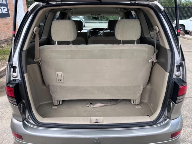 2004 Toyota Estima JDM car for sale — photo 15 of 16