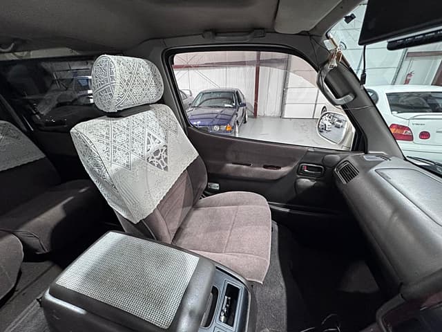 1999 Toyota HiAce JDM car for sale — photo 14 of 25
