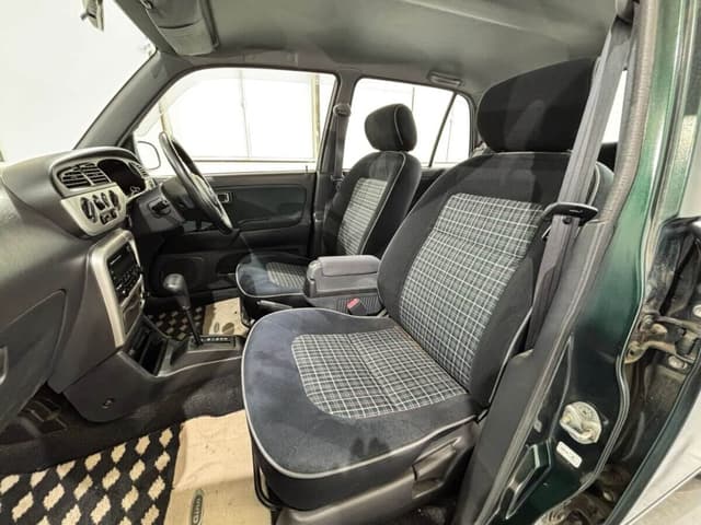 2001 Daihatsu Mira JDM car for sale — photo 12 of 25