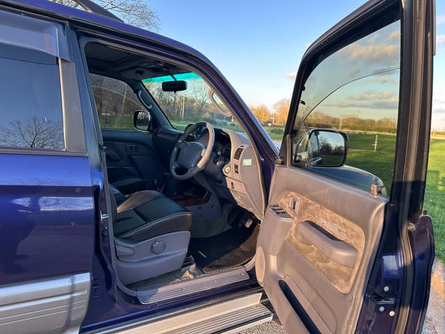 1996 Toyota Land Cruiser Prado JDM car for sale — photo 17 of 25