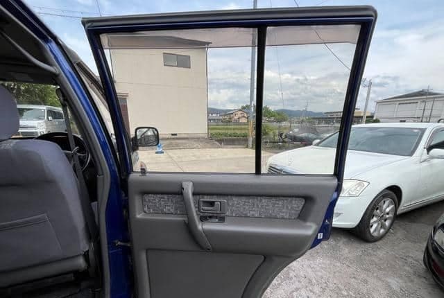 1998 Isuzu Bighorn JDM car for sale — photo 20 of 20