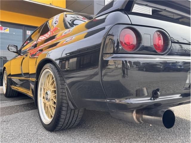1992 Nissan Skyline JDM car for sale — photo 5 of 5