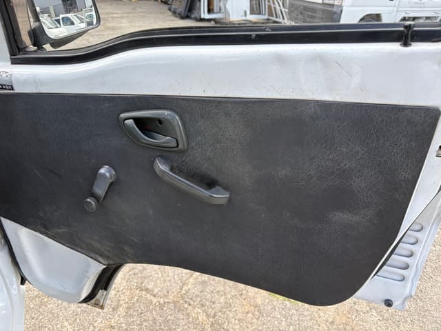 1992 Suzuki Carry JDM car for sale — photo 12 of 25