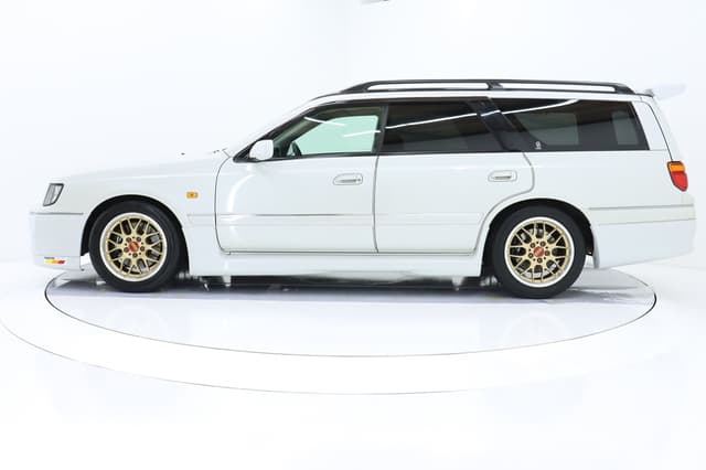 1998 Nissan Stagea JDM car for sale — photo 7 of 25