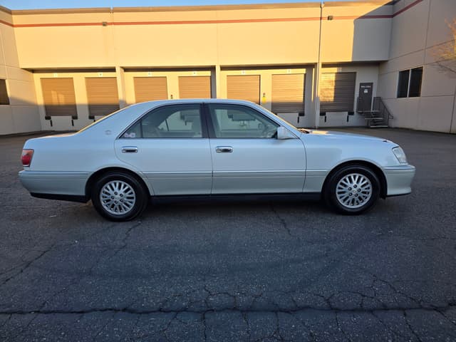 1999 Toyota Celsior JDM car for sale — photo 4 of 14