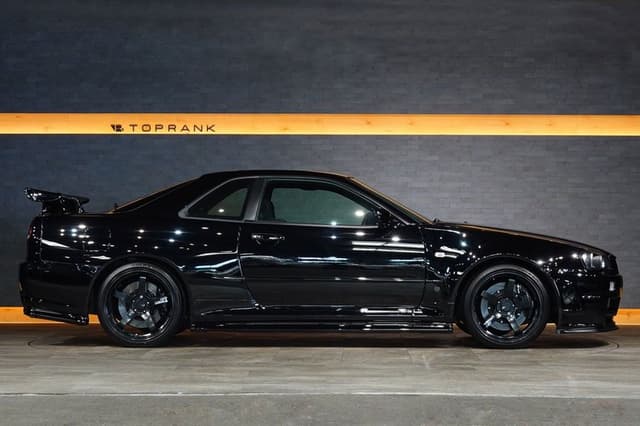 2002 Nissan Skyline JDM car for sale — photo 10 of 25