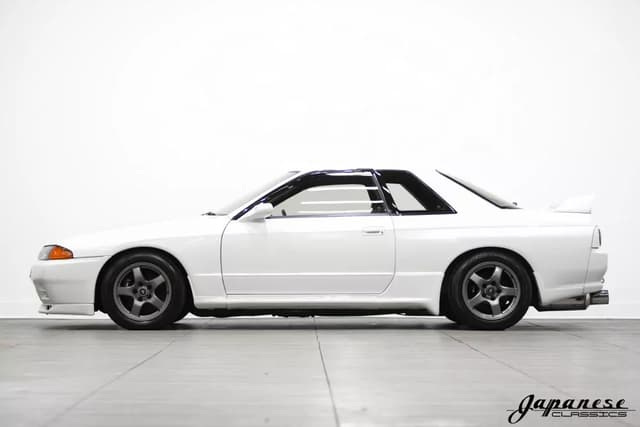 1993 Nissan Skyline JDM car for sale — photo 4 of 25