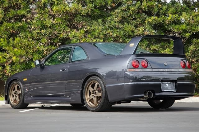 1995 Nissan Skyline JDM car for sale — photo 6 of 25