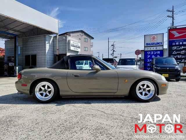 2000 Mazda Roadster (Eunos Roadster / MX-5) JDM car for sale — photo 6 of 10