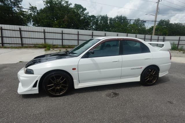 1997 Mitsubishi Lancer Evolution JDM car for sale — photo 10 of 17