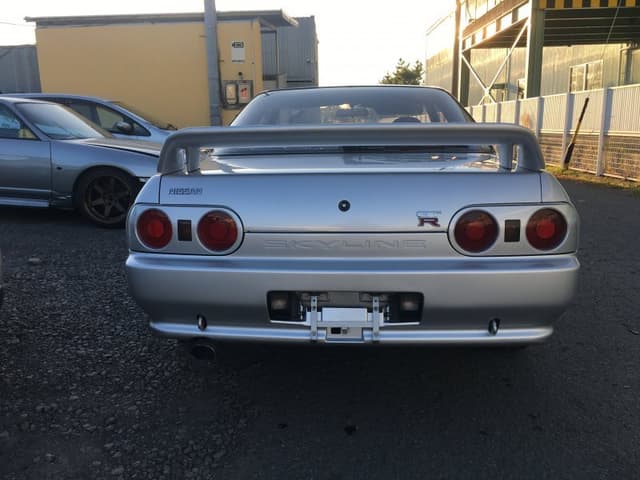1992 Nissan Skyline JDM car for sale — photo 4 of 5